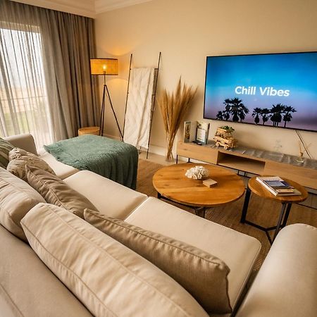 Deja Blue Beachfront Villa, Newly Renovated Langstrand 외부 사진