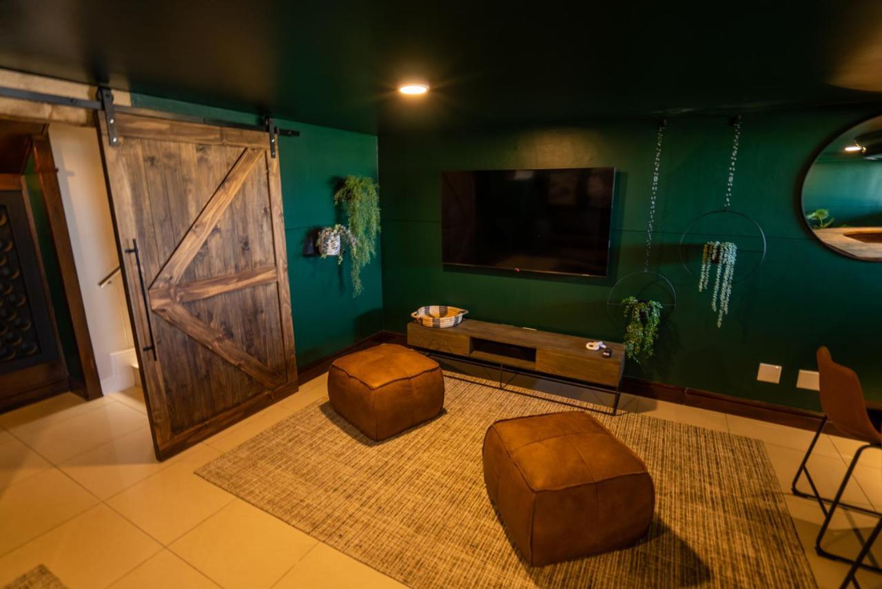 Deja Blue Beachfront Villa, Newly Renovated Langstrand 외부 사진