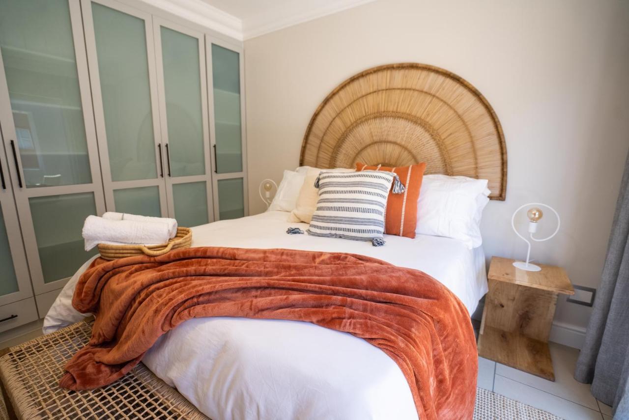 Deja Blue Beachfront Villa, Newly Renovated Langstrand 외부 사진