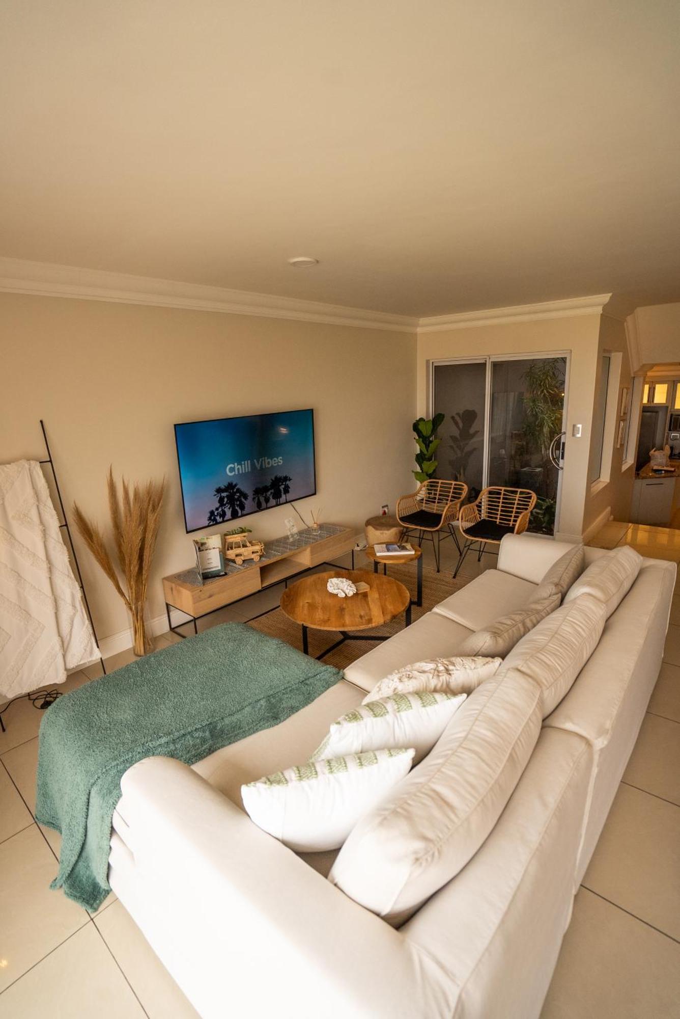 Deja Blue Beachfront Villa, Newly Renovated Langstrand 외부 사진